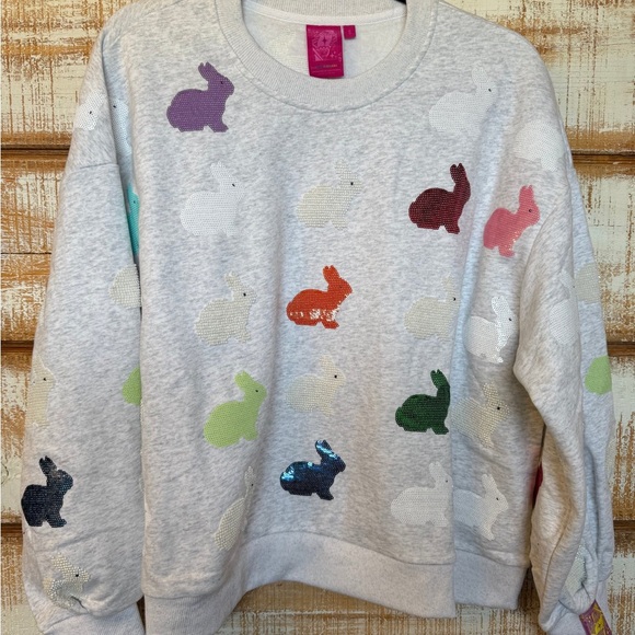 QUEEN OF SPARKLES Gray Sweatshirt with Multicolor Sequin Bunny Appliqués - Picture 4 of 7